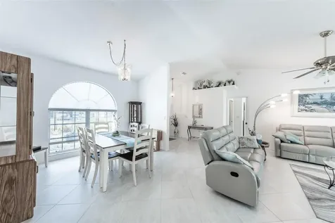 538 W Cashew Punta Gorda FL 33955