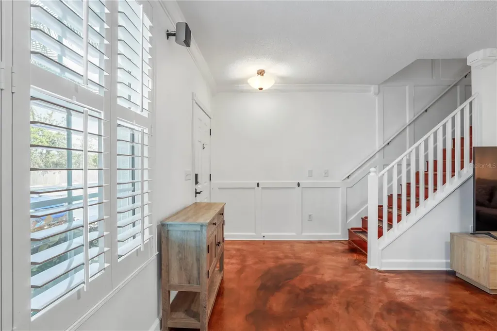 6130 Osprey Lake Circle Riverview FL 33578
