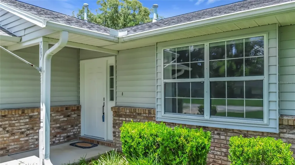 707 NE 46th Court Ocala FL 34470