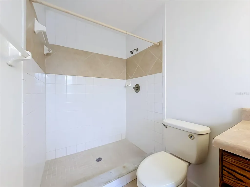 707 NE 46th Court Ocala FL 34470