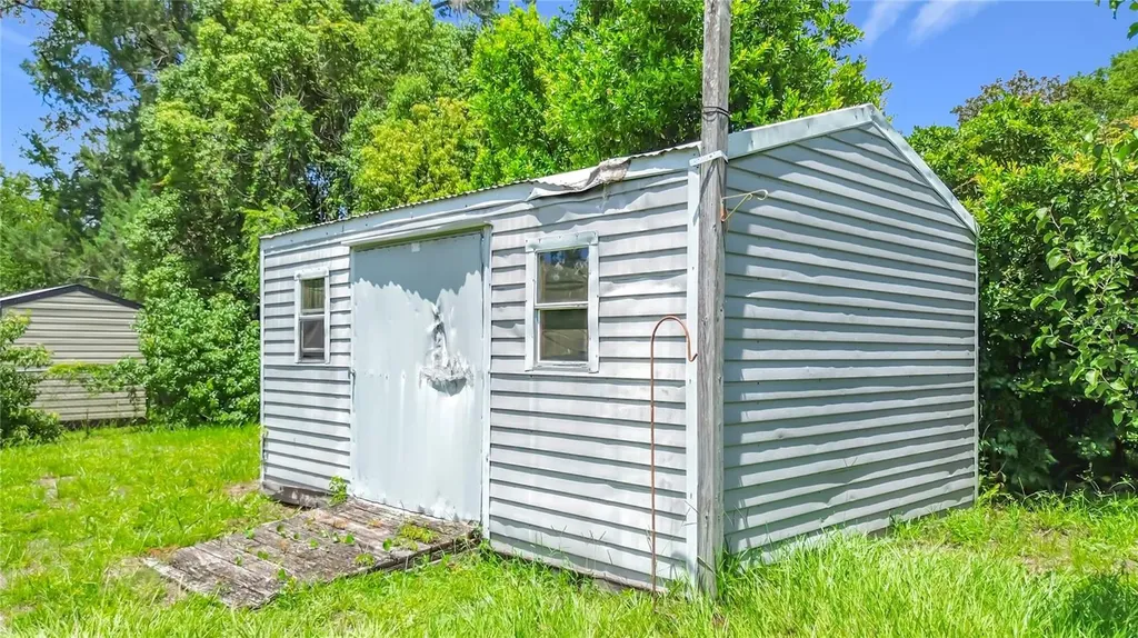 707 NE 46th Court Ocala FL 34470