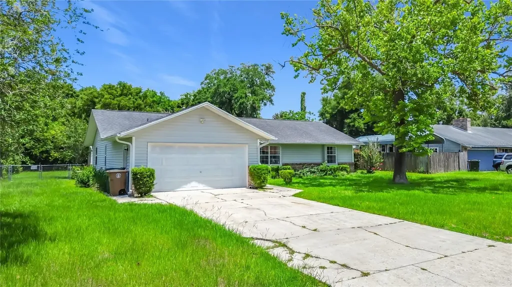 707 NE 46th Court Ocala FL 34470