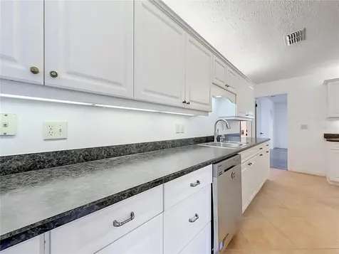 707 NE 46th Court Ocala FL 34470