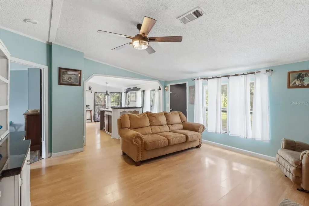 10253 S Arabian Avenue Floral City FL 34436