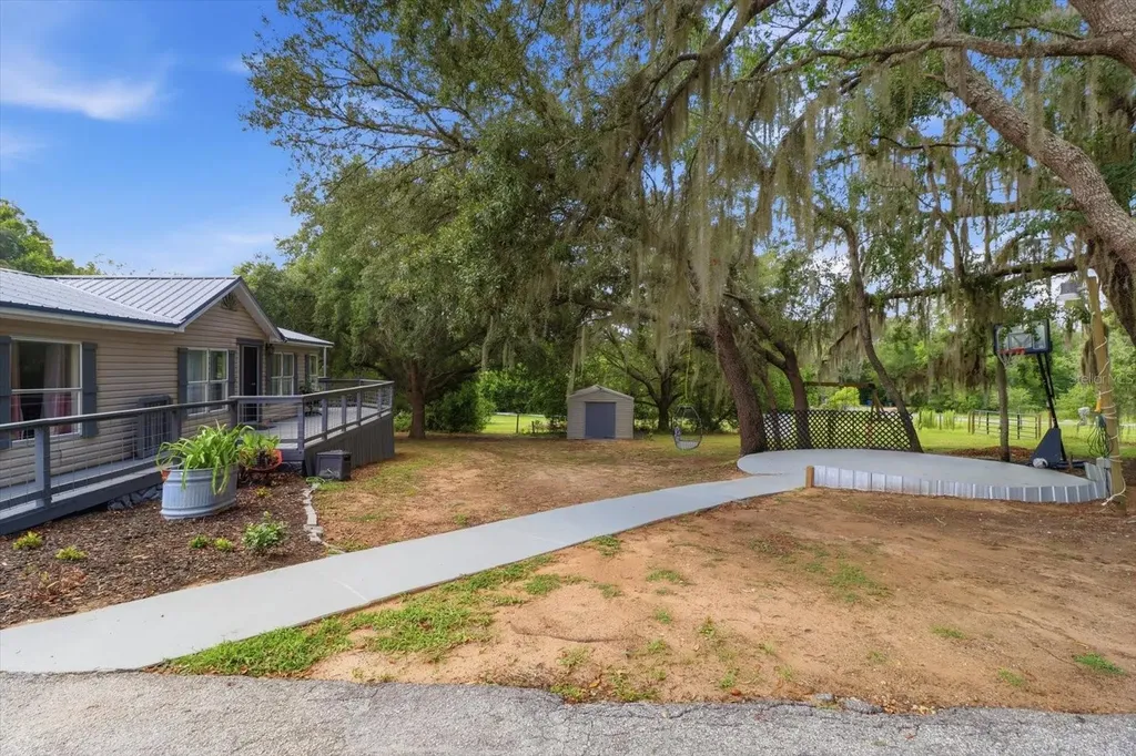 10253 S Arabian Avenue Floral City FL 34436