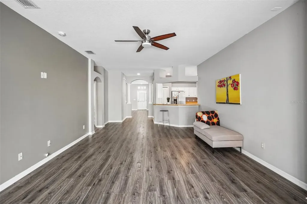 6111 Gannetside Place Lithia FL 33547