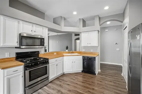 6111 Gannetside Place Lithia FL 33547