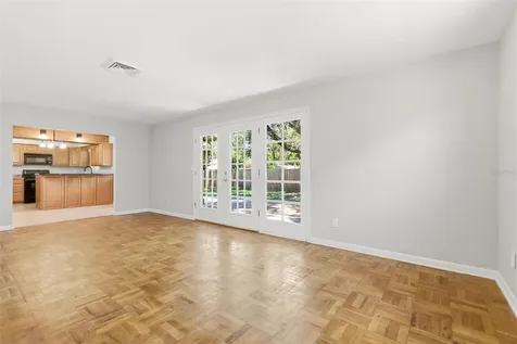 511 Oxford Court Orlando FL 32803