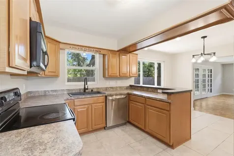 511 Oxford Court Orlando FL 32803