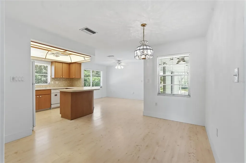 505 Bamboo Court Tarpon Springs FL 34689