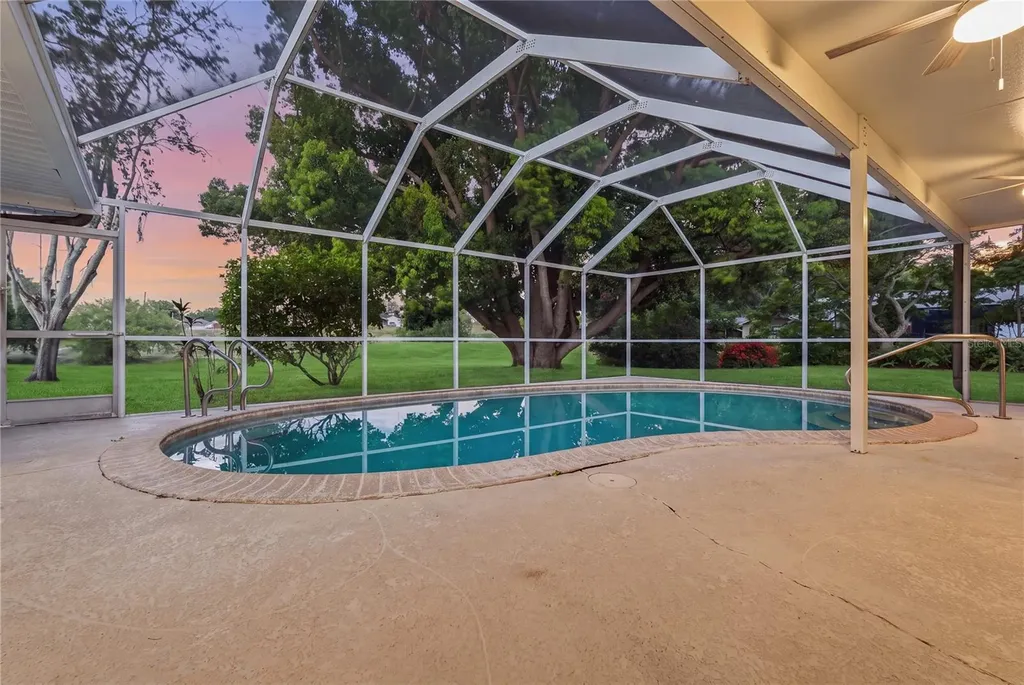 505 Bamboo Court Tarpon Springs FL 34689