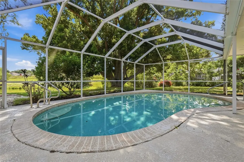505 Bamboo Court Tarpon Springs FL 34689