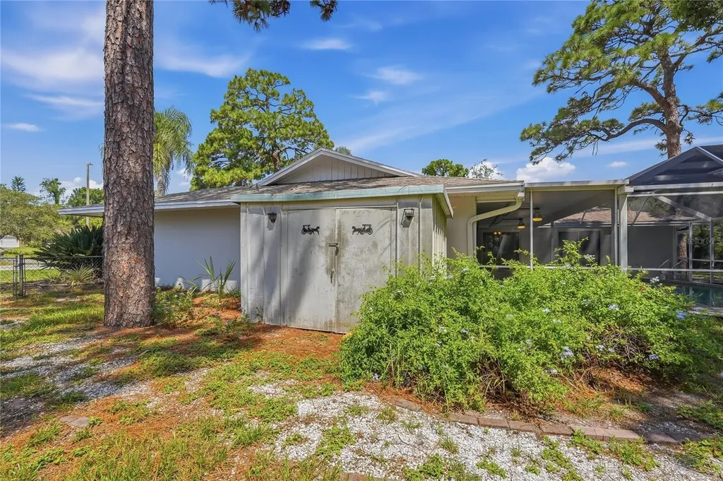 505 Bamboo Court Tarpon Springs FL 34689