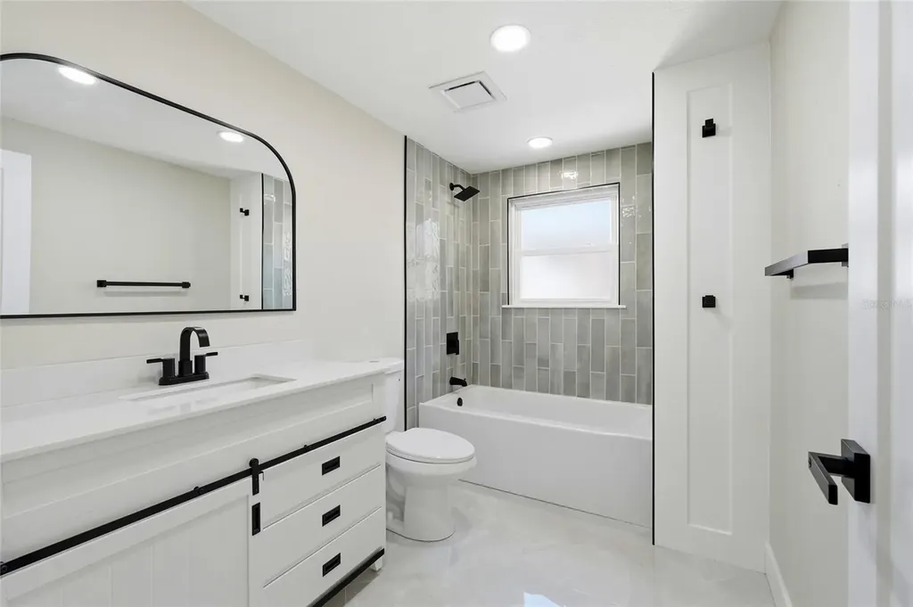 782 Birdsong Lane Sarasota FL 34242