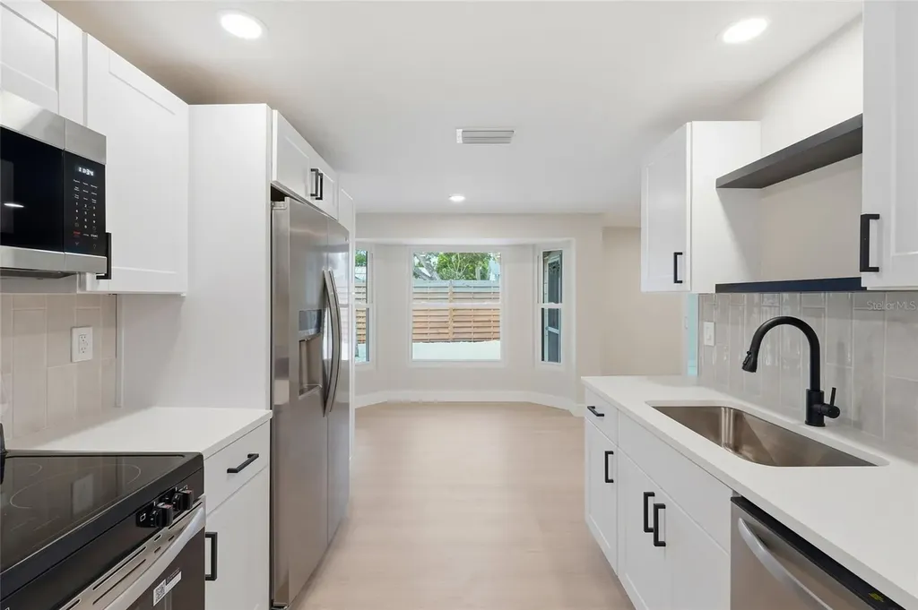 782 Birdsong Lane Sarasota FL 34242
