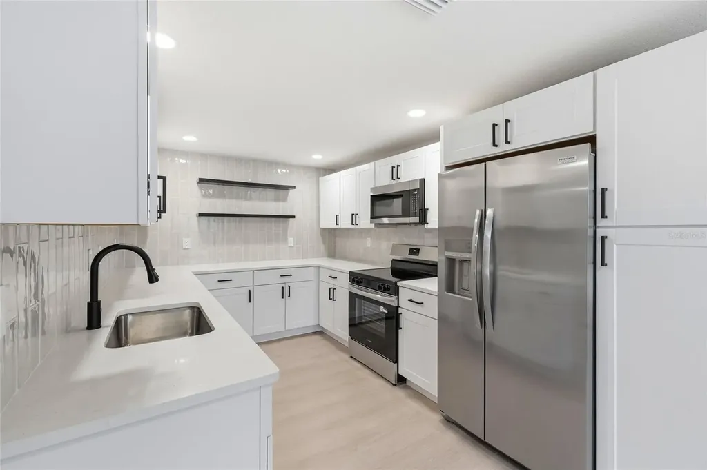 782 Birdsong Lane Sarasota FL 34242