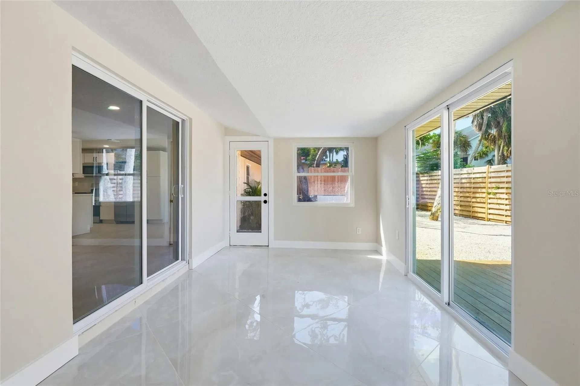 782 Birdsong Lane Sarasota FL 34242
