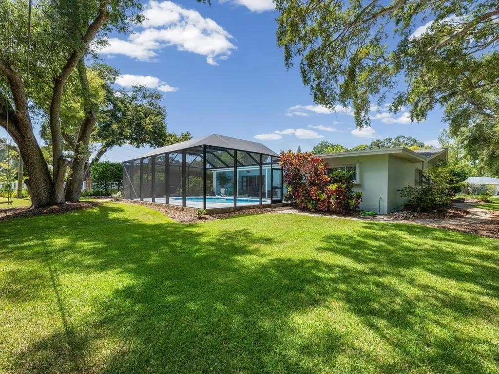 2285 Watrous Drive Dunedin FL 34698