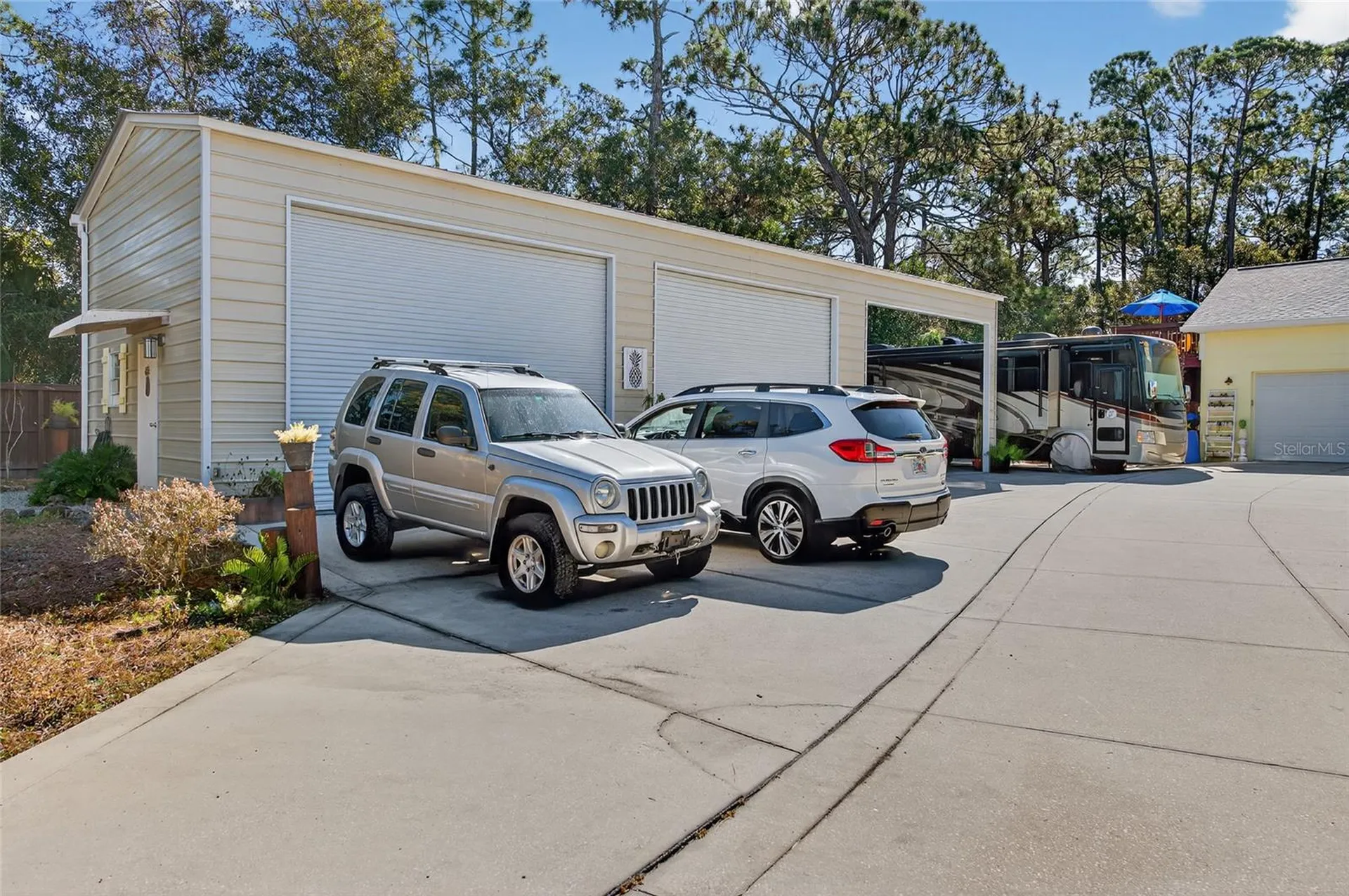 615 Art Center Avenue New Smyrna Beach FL 32168