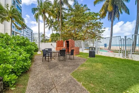 7185 Cond. Mar De Isla Verde Carolina PR 00979