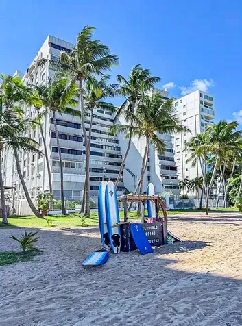 7185 Cond. Mar De Isla Verde Carolina PR 00979