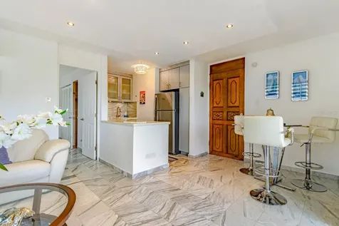 7185 Cond. Mar De Isla Verde Carolina PR 00979