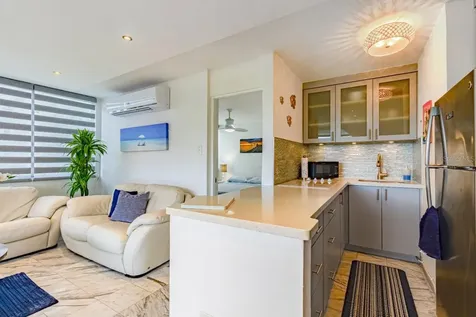 7185 Cond. Mar De Isla Verde Carolina PR 00979