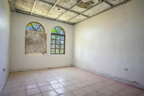 225 Santa Isidra L Calle B Fajardo PR 00738