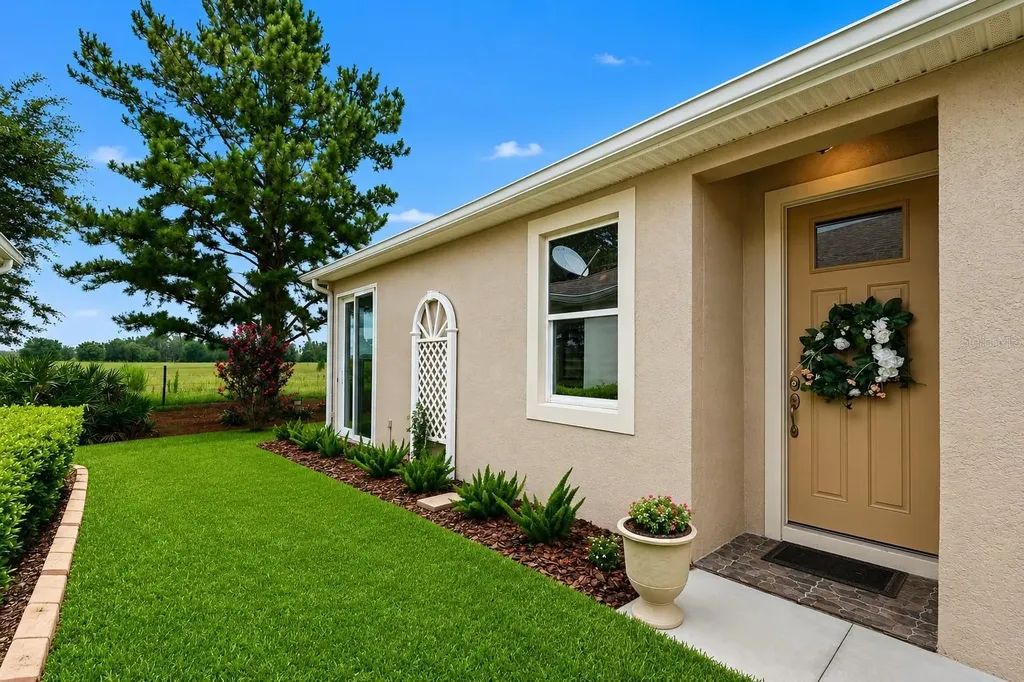 32983 Windelstraw Drive Wesley Chapel FL 33545