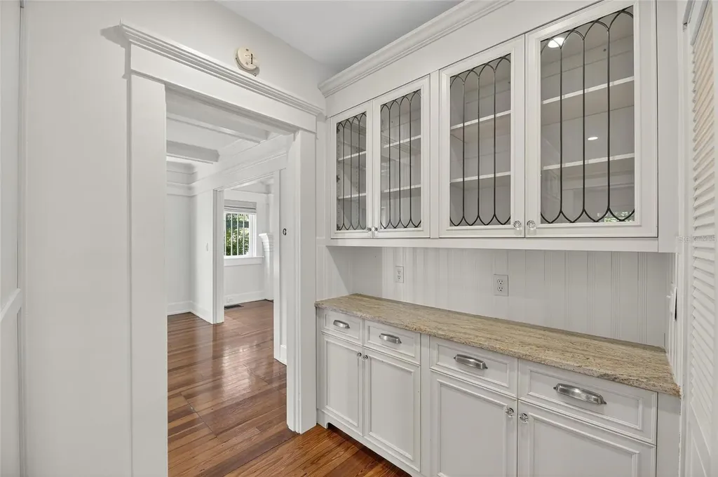 3003 W Harbor View Avenue Tampa FL 33611