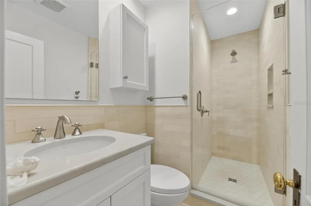 3003 W Harbor View Avenue Tampa FL 33611