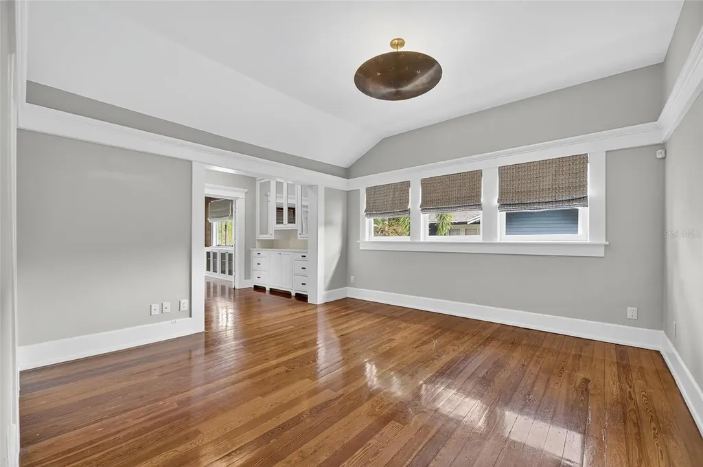 3003 W Harbor View Avenue Tampa FL 33611