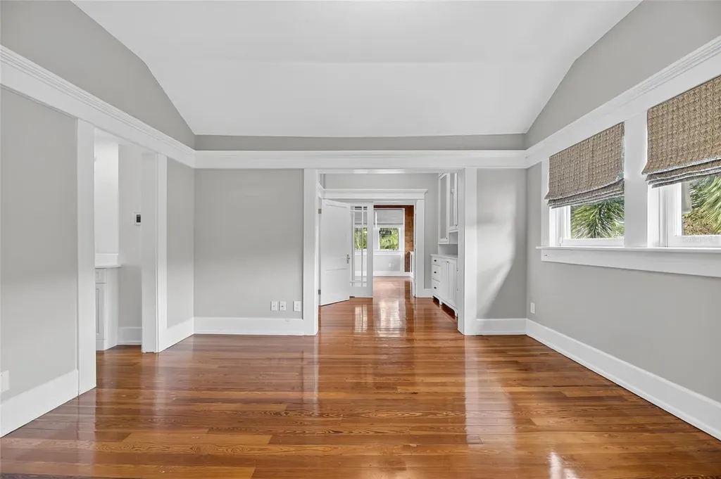 3003 W Harbor View Avenue Tampa FL 33611