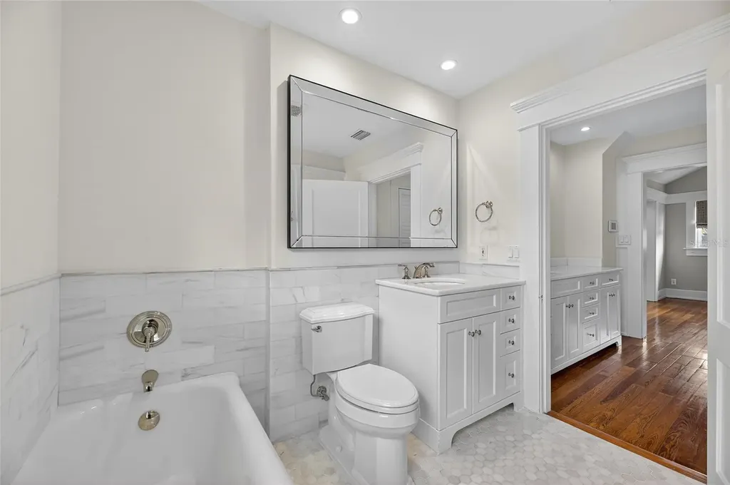 3003 W Harbor View Avenue Tampa FL 33611