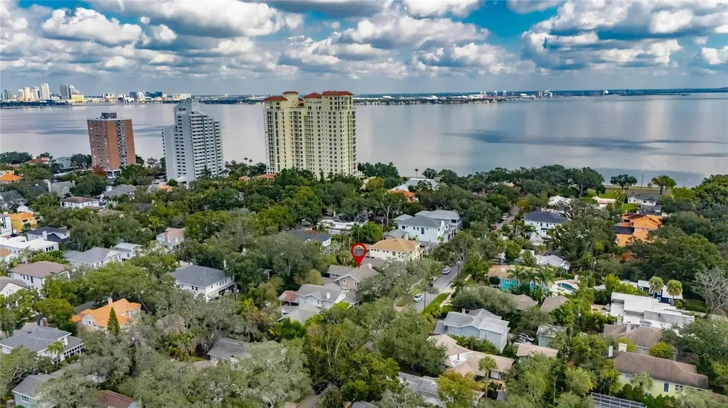 3003 W Harbor View Avenue Tampa FL 33611