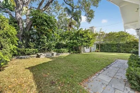 3003 W Harbor View Avenue Tampa FL 33611