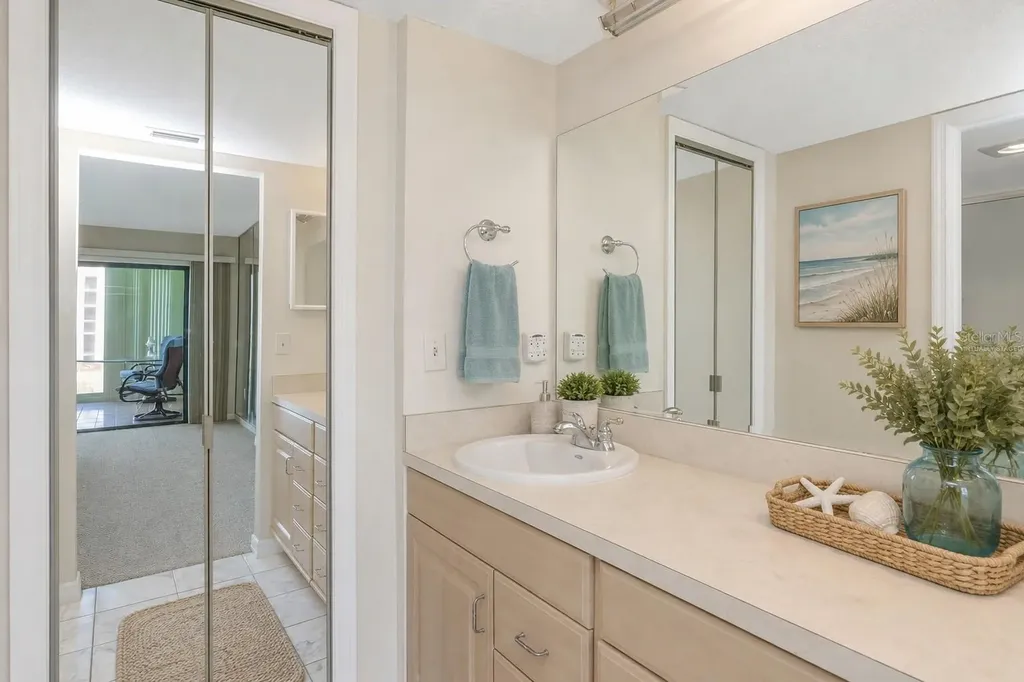 7871 Sailboat Key Boulevard S St Petersburg FL 33707