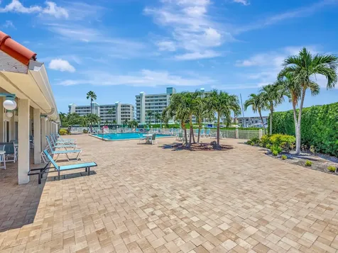 7871 Sailboat Key Boulevard S St Petersburg FL 33707