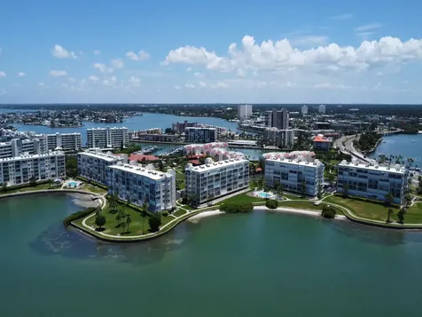 7871 Sailboat Key Boulevard S St Petersburg FL 33707