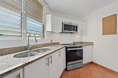 30 Avenida Juan Carlos De Borbón Guaynabo PR 00969