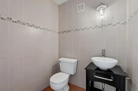 30 Avenida Juan Carlos De Borbón Guaynabo PR 00969
