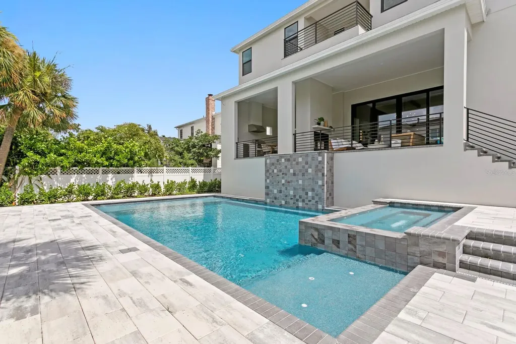 5023 W Dante Avenue Tampa FL 33629