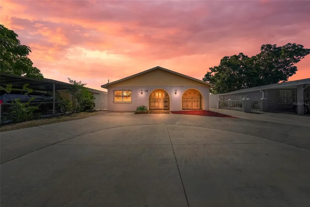 6513 N Manhattan Avenue Tampa FL 33614