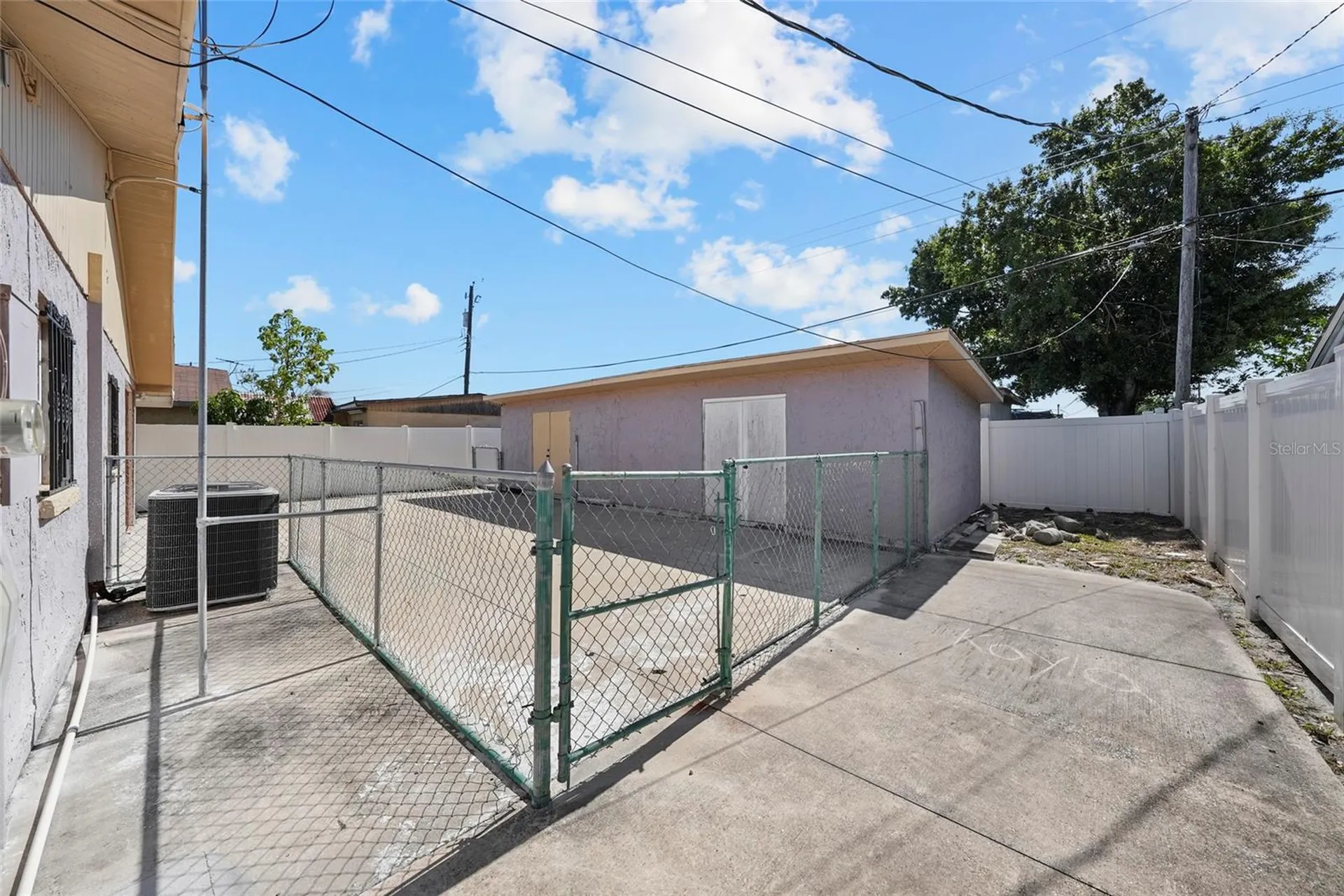 6513 N Manhattan Avenue Tampa FL 33614