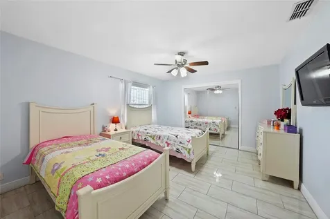 6513 N Manhattan Avenue Tampa FL 33614