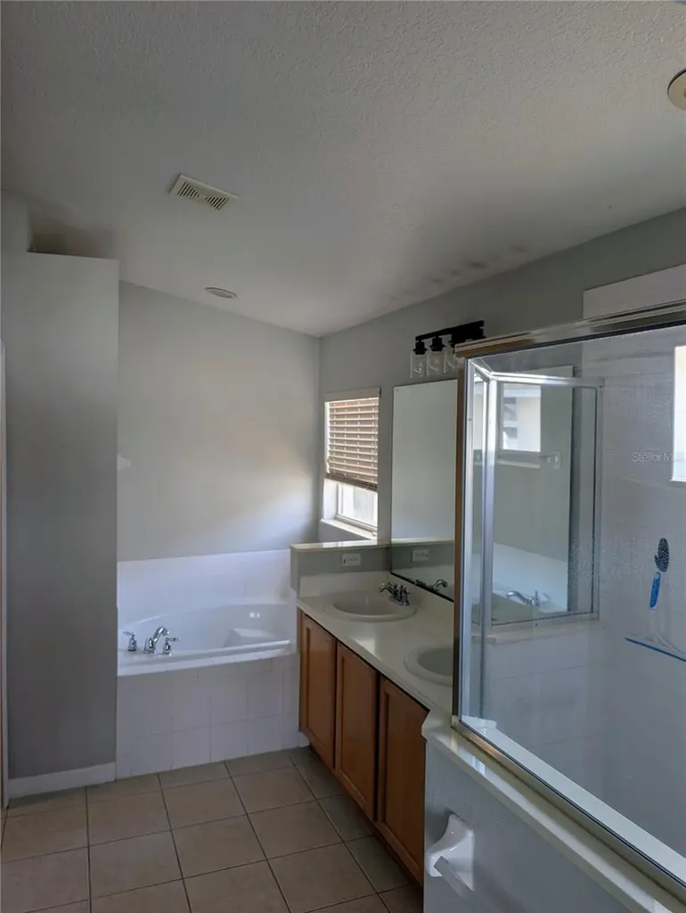 732 Henley Circle Davenport FL 33896