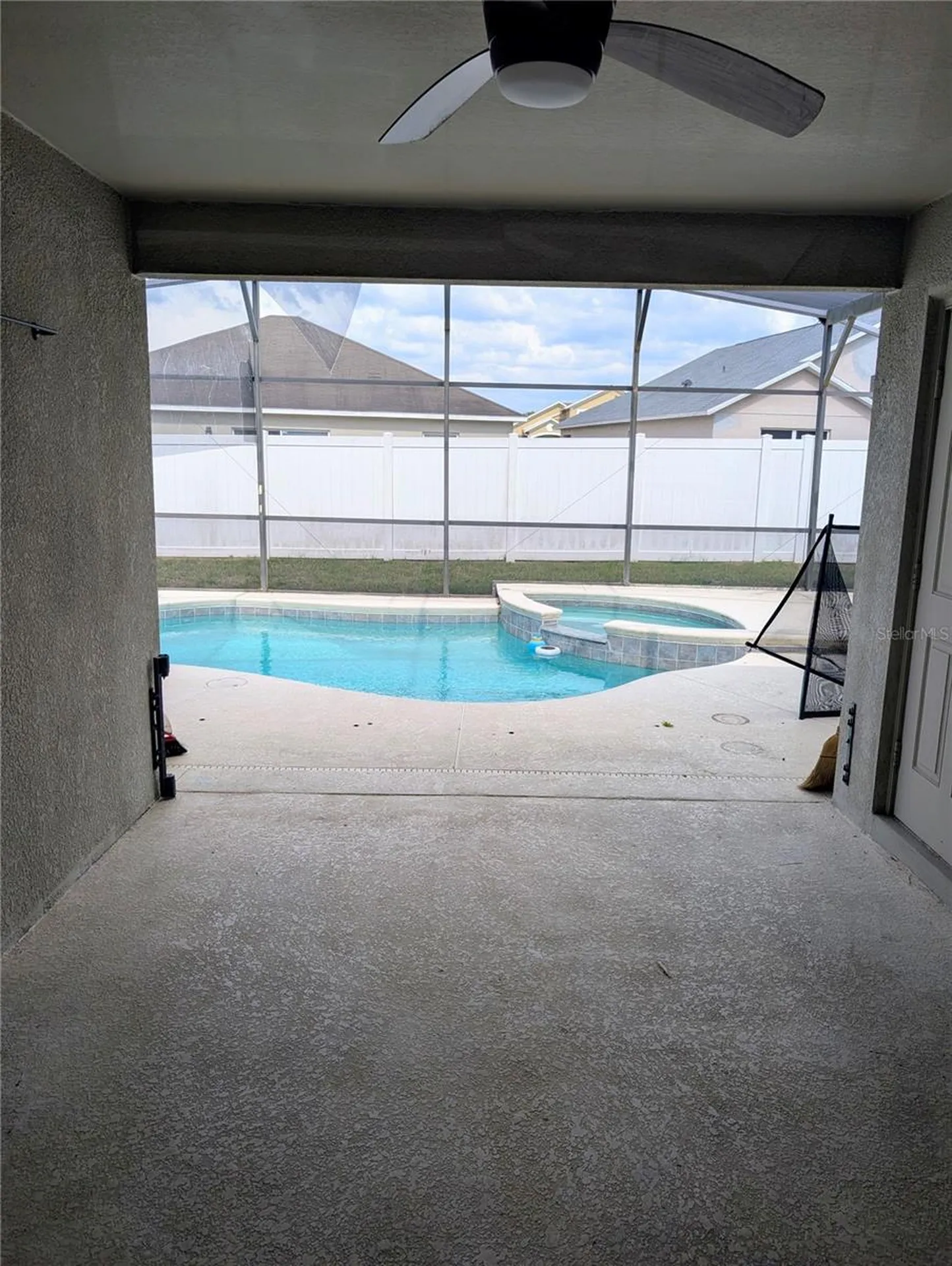 732 Henley Circle Davenport FL 33896