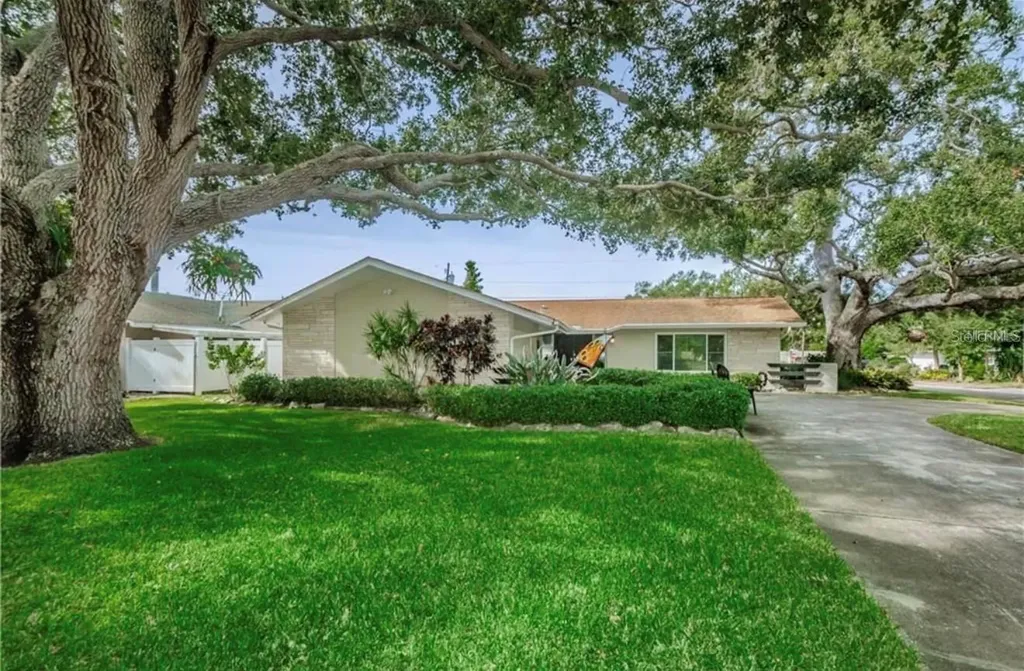 12196 145th Street Largo FL 33774