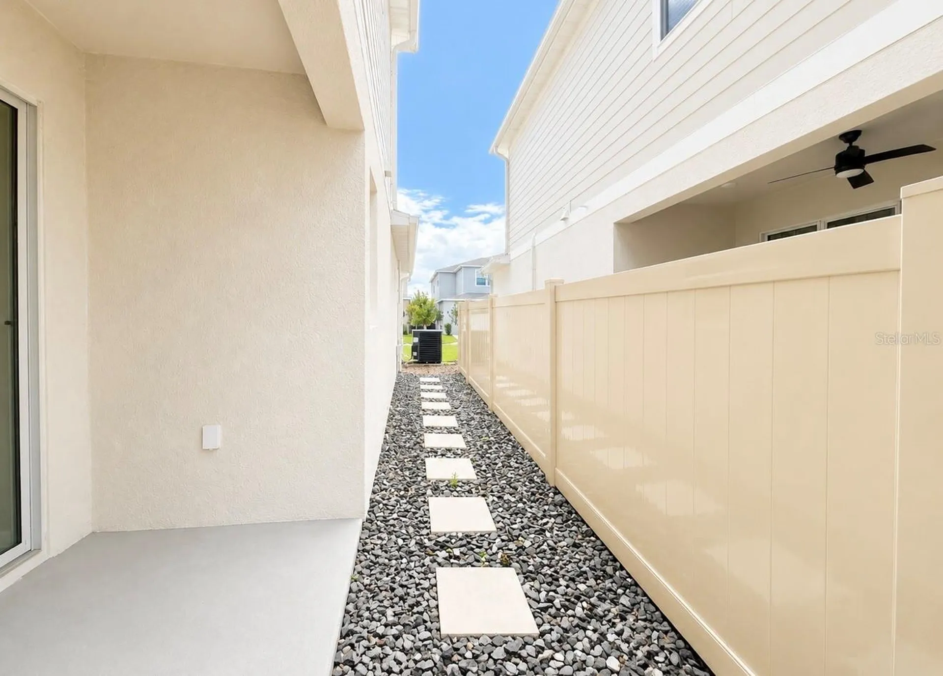 1502 Erin Breeze Lane Kissimmee FL 34744
