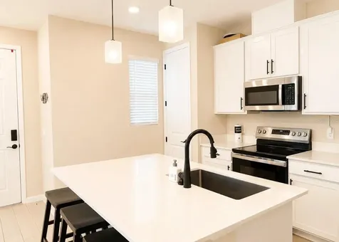1502 Erin Breeze Lane Kissimmee FL 34744